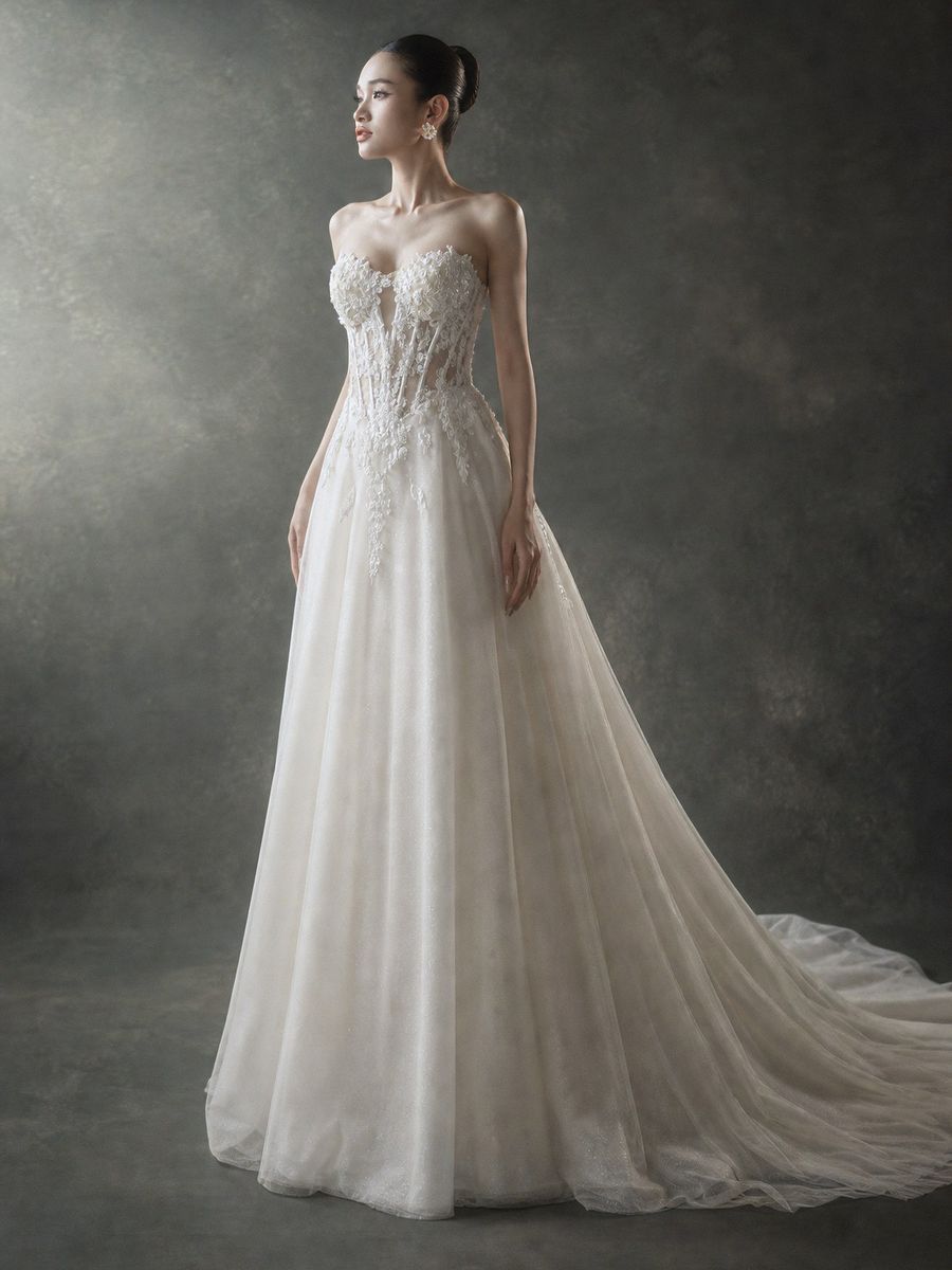 suông ren cúp ngực đính kết kèm tay rời — RTW-30012 · váy cưới tại Vivian Bridal, TP.HCM
