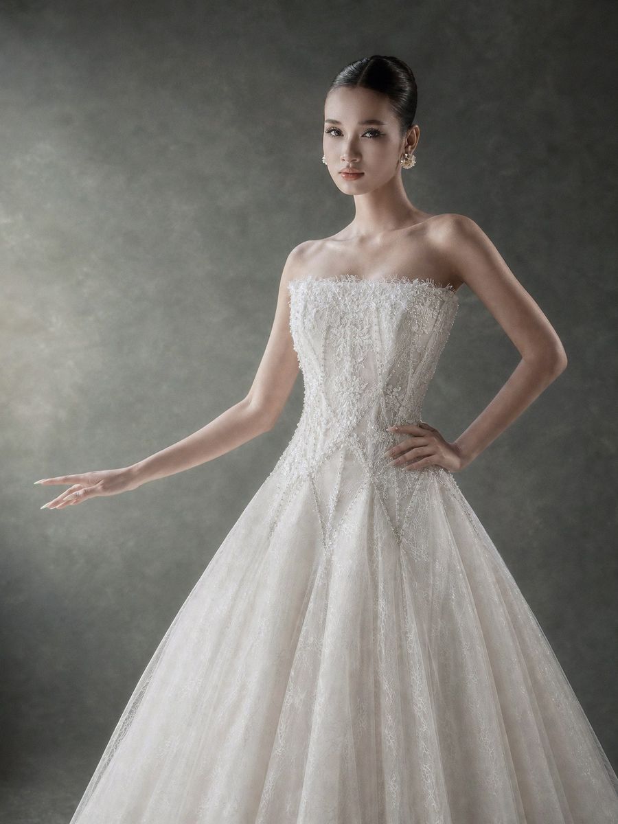 suông ren cúp ngực — RTW-30013 · váy cưới tại Vivian Bridal, TP.HCM