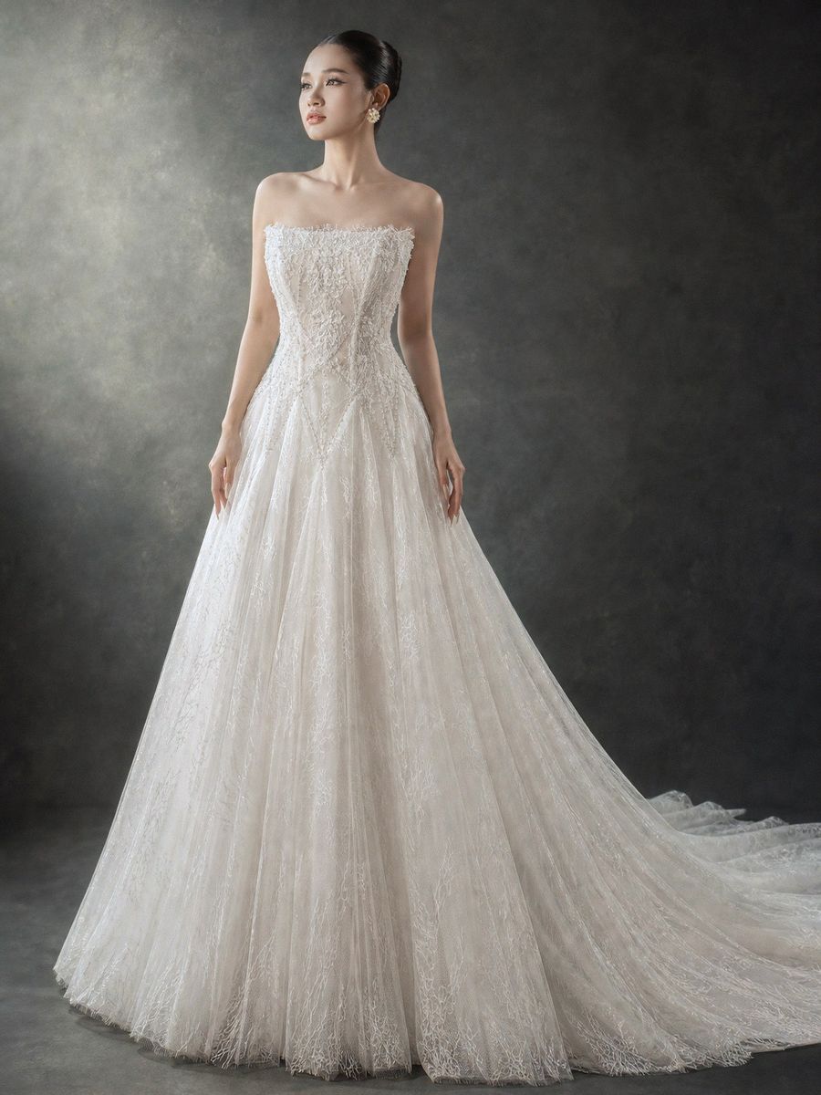 suông ren cúp ngực — RTW-30013 · váy cưới tại Vivian Bridal, TP.HCM