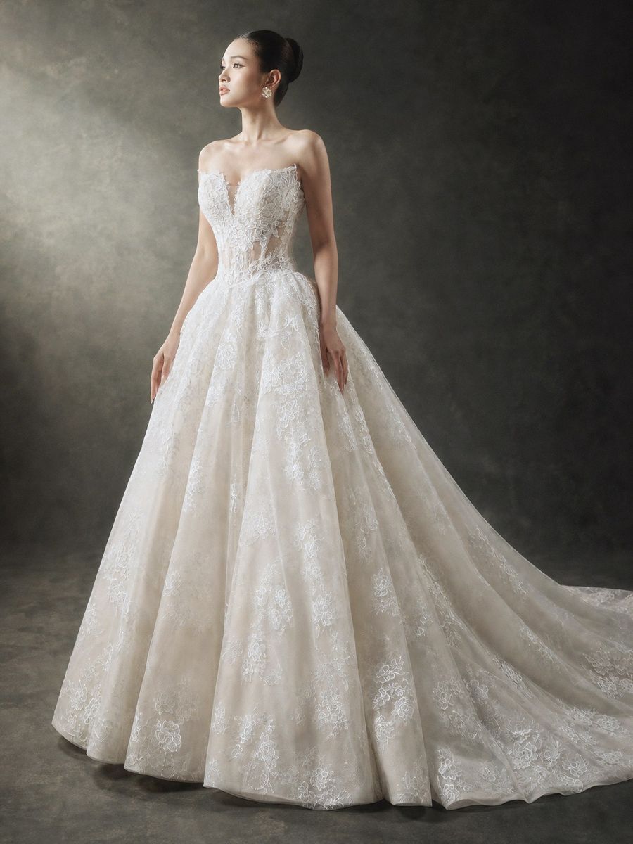 xoè ren cúp ngực nude — RTW-90001 · váy cưới tại Vivian Bridal, TP.HCM