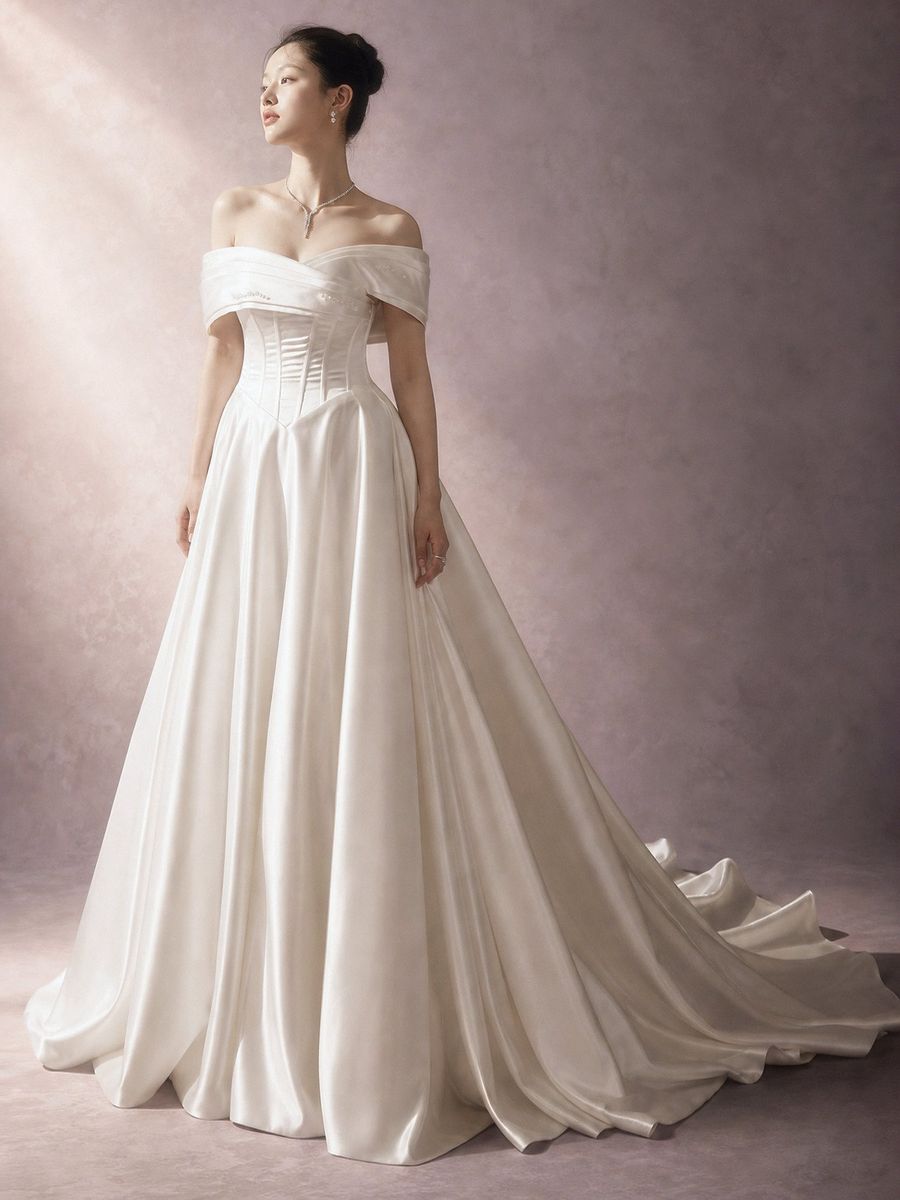 suông phi trễ vai — BZ-30004 · váy cưới tại Vivian Bridal, TP.HCM
