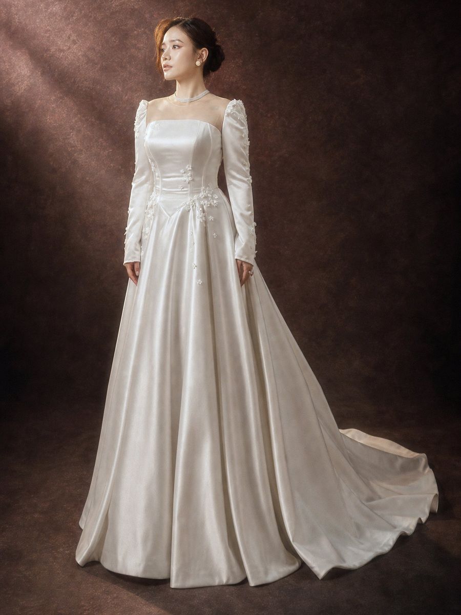 suông phi tay dài đính hoa — BZ-30005 · váy cưới tại Vivian Bridal, TP.HCM