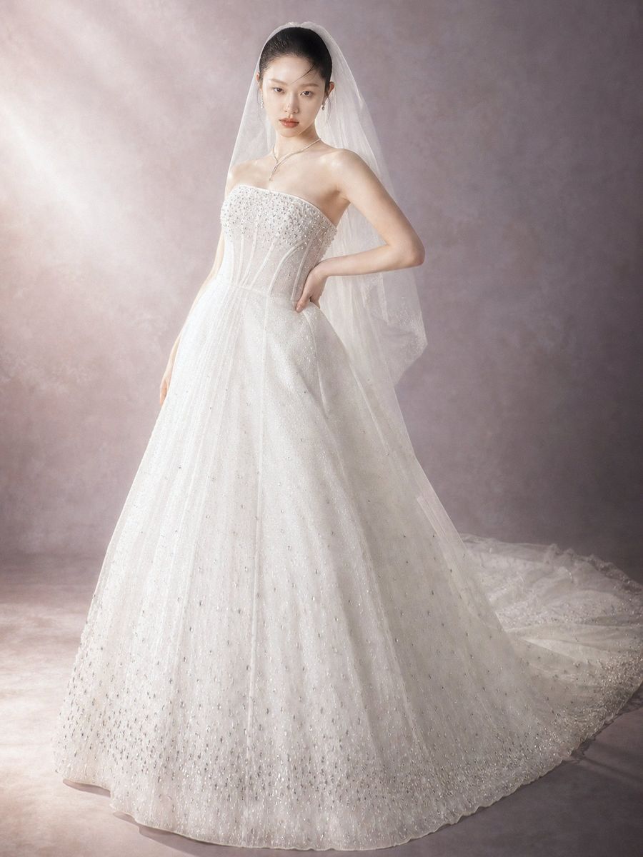 váy ngắn cúp ngực đính kết đá — BZ-70002 · váy cưới tại Vivian Bridal, TP.HCM