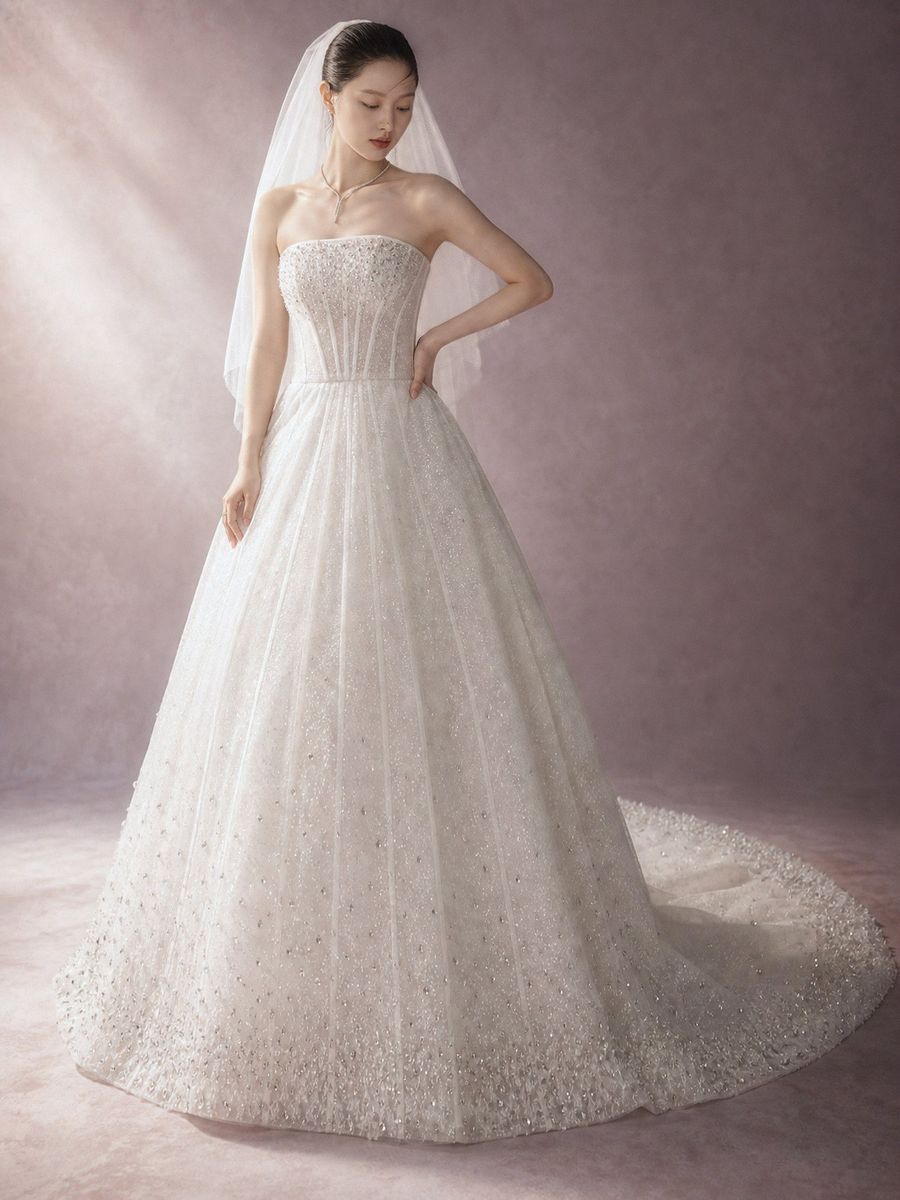 váy ngắn cúp ngực đính kết đá — BZ-70002 · váy cưới tại Vivian Bridal, TP.HCM