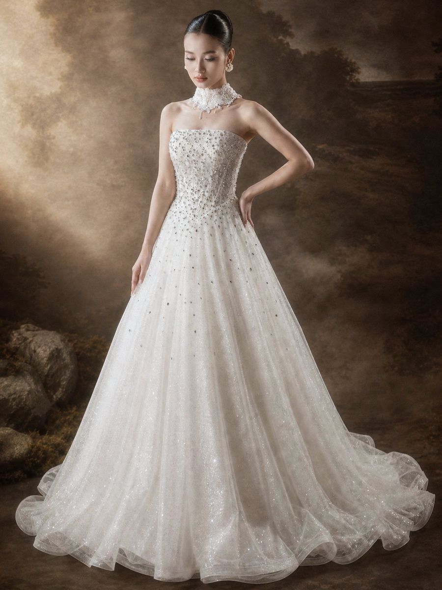 suông ren cúp ngực đính kết đá — RTW-30009 · váy cưới tại Vivian Bridal, TP.HCM
