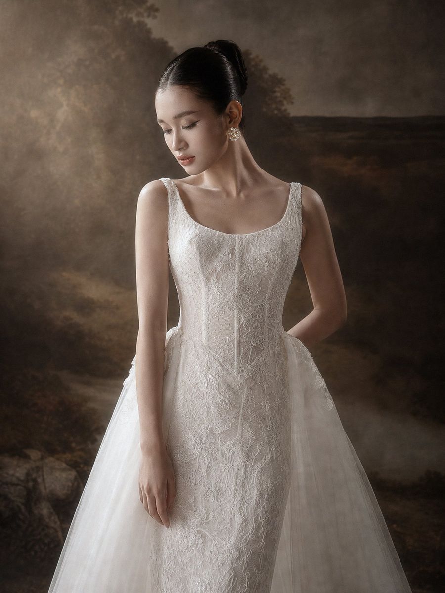 suông ren 2 dây — RTW-30010 · váy cưới tại Vivian Bridal, TP.HCM