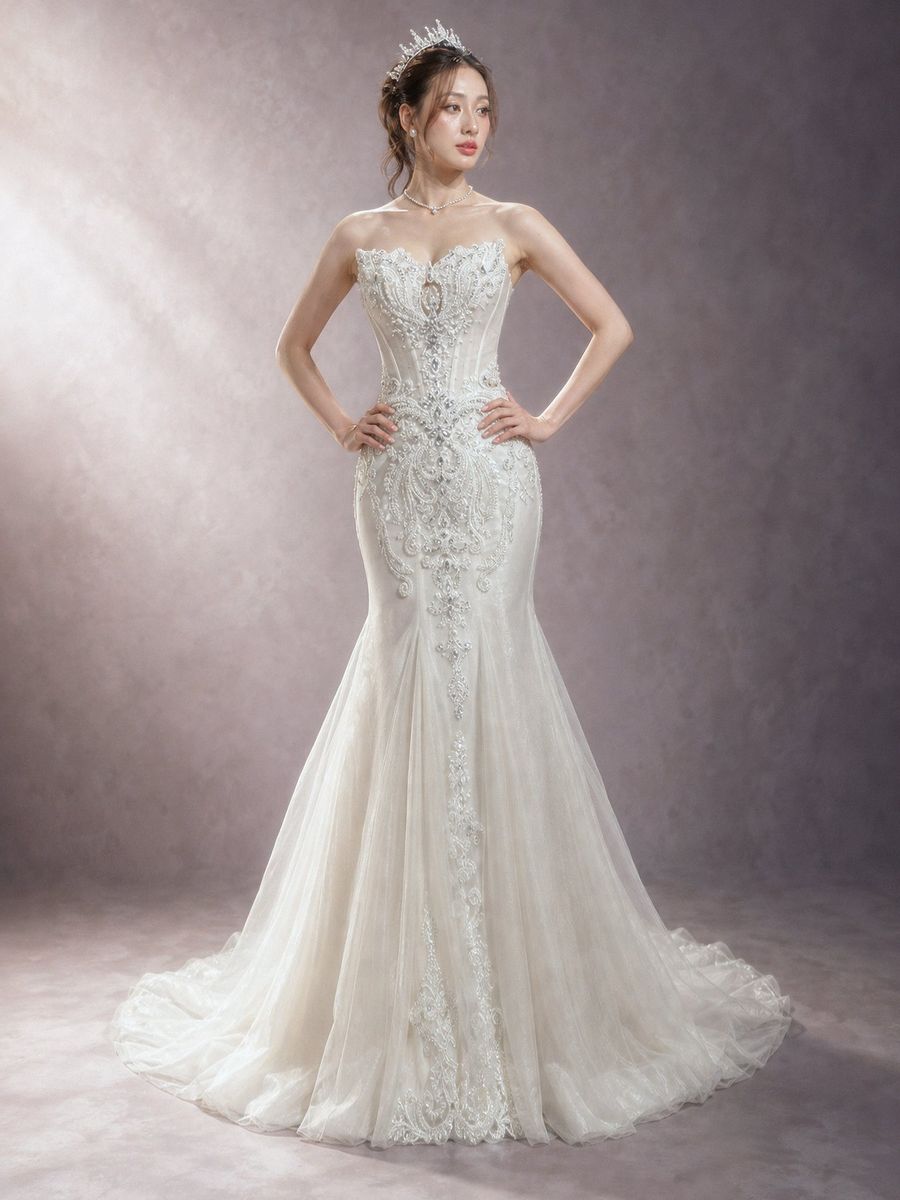 cá phi cúp ngực đính kết — RTW-50003 · váy cưới tại Vivian Bridal, TP.HCM