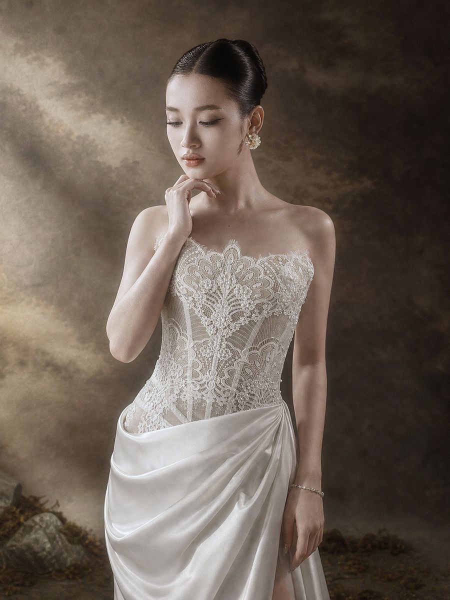Cá ren cúp ngực — RTW-50006 · 호찌민 Vivian Bridal 웨딩드레스