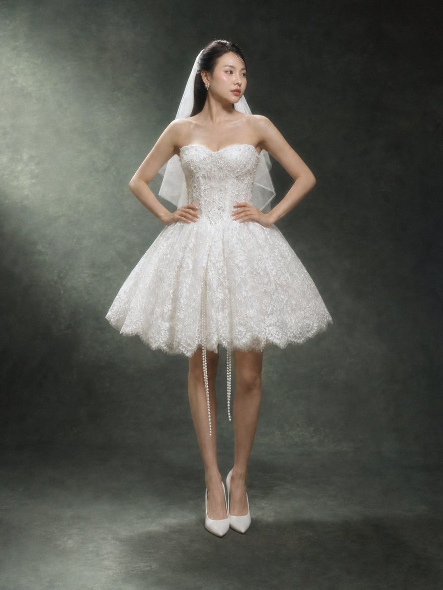 váy ngắn ren cúp ngực — RTW-70004 · váy cưới tại Vivian Bridal, TP.HCM