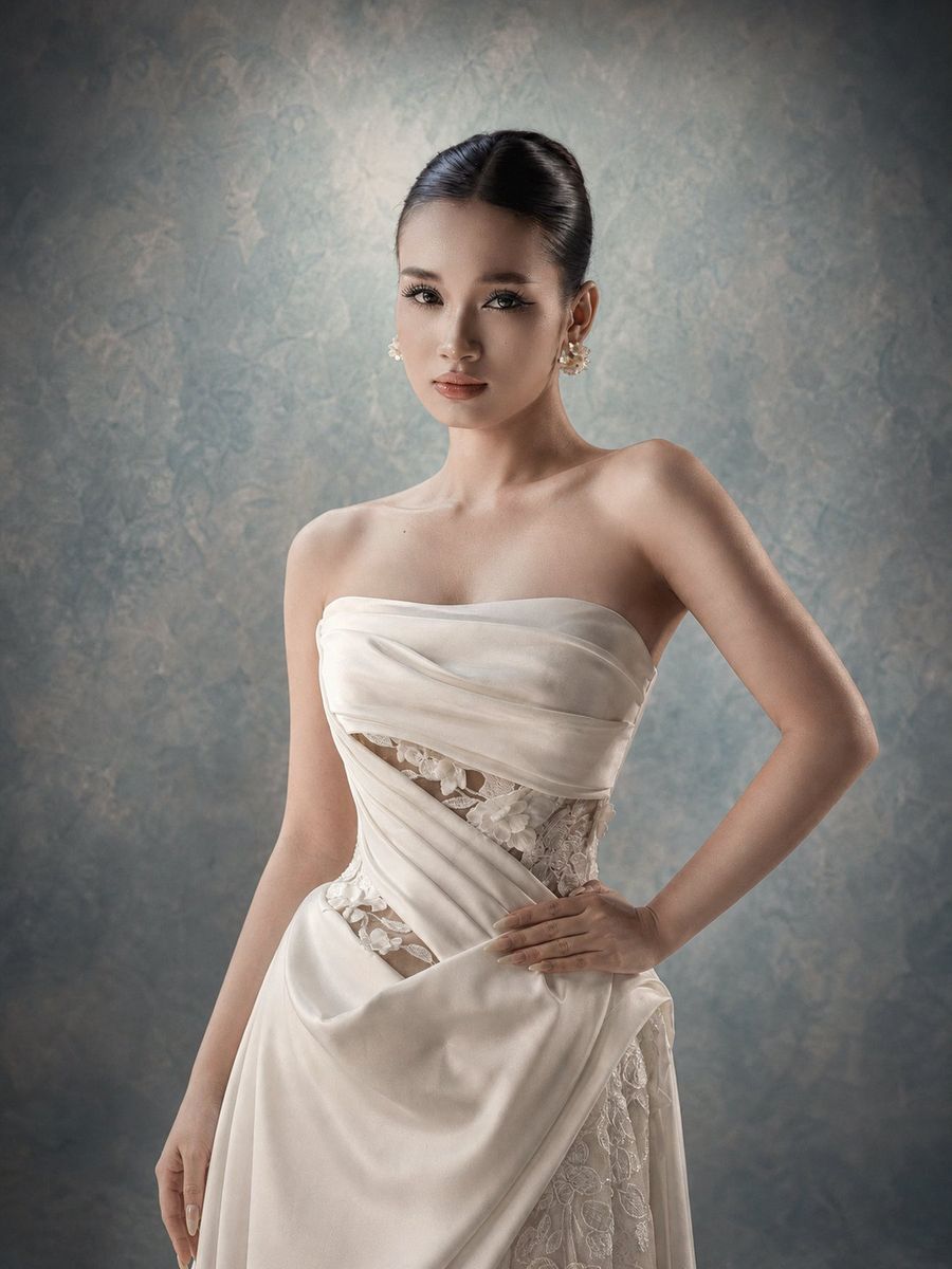 VNCC-706 — Satin xếp vân, cúp ngực, xẻ ren eo