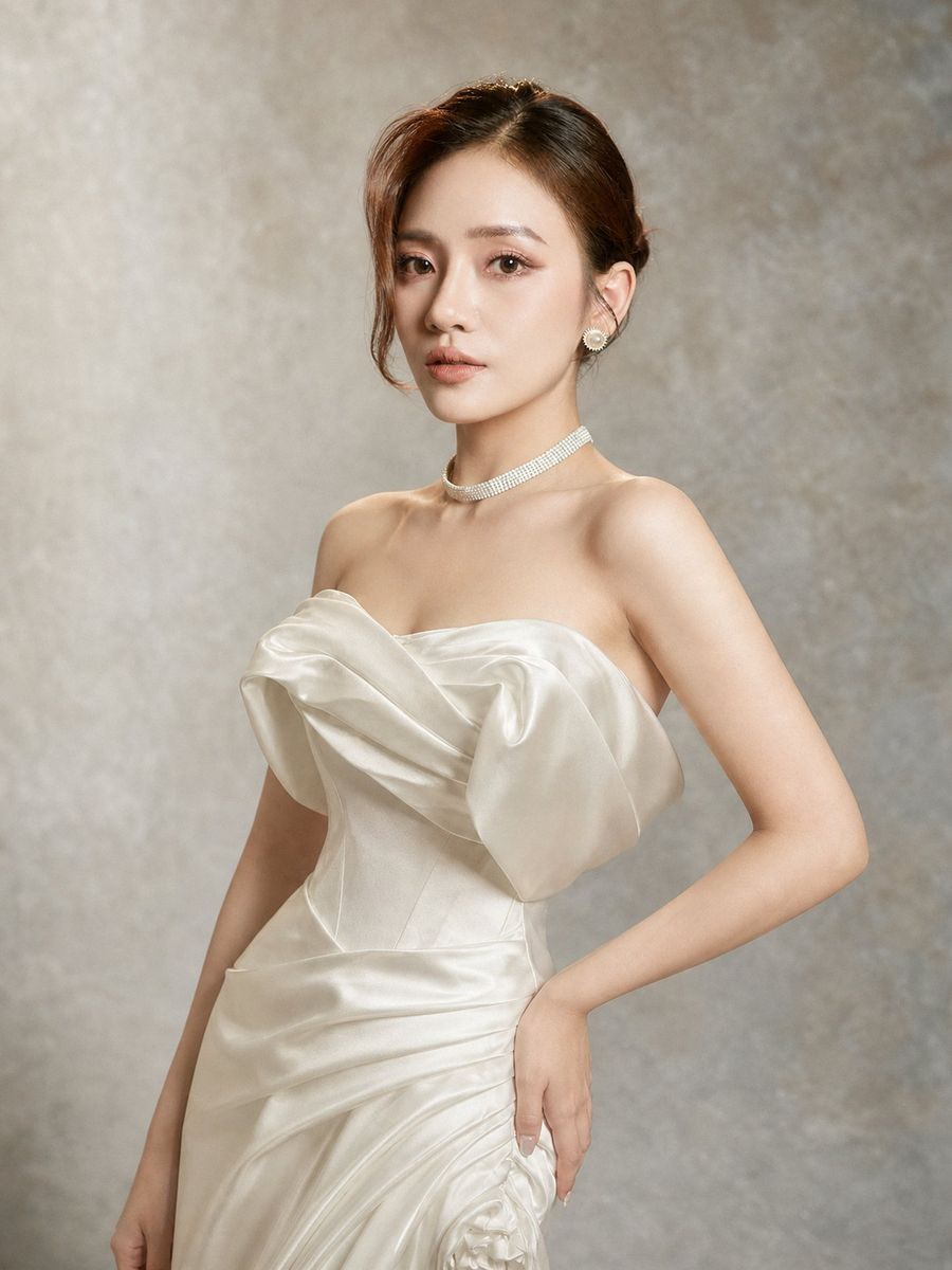 VNCC-771 — Suông satin trễ vai xếp vân