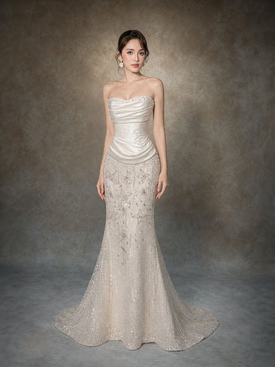 VNCC-789 — Corset satin, chân váy sequin