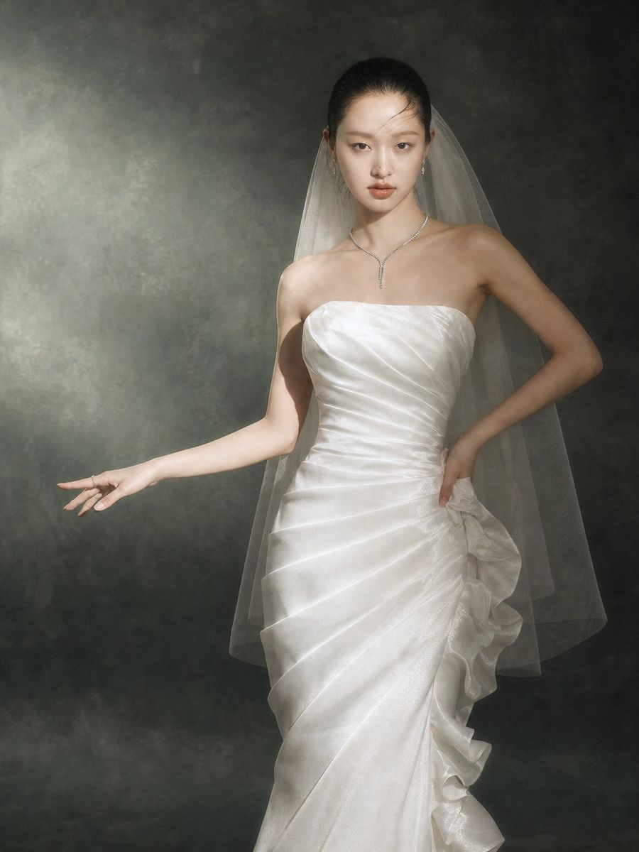 VNCC-824 — cá satin cúp ngực xếp nhúng