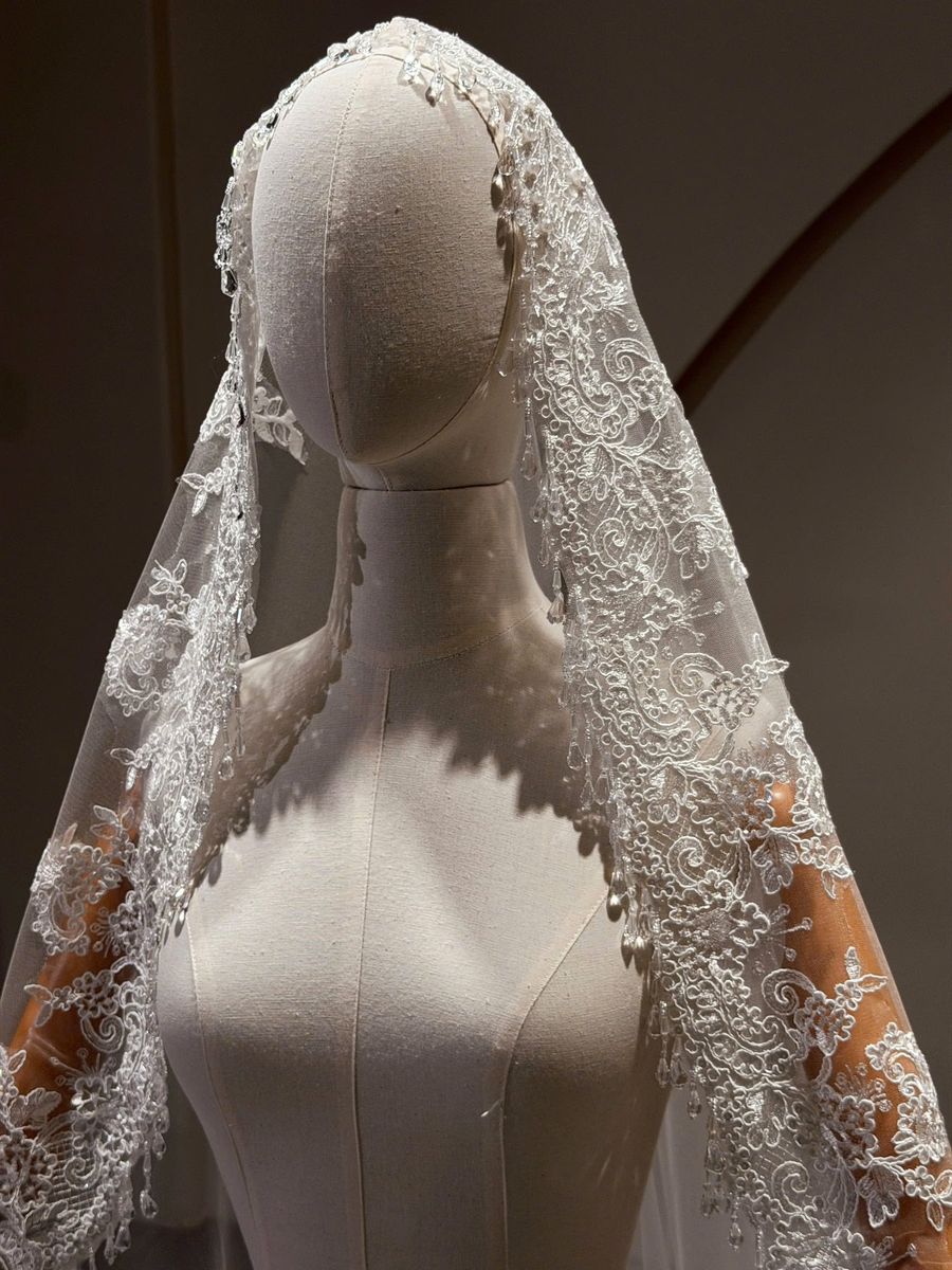  — VO-0004 · váy cưới tại Vivian Bridal, TP.HCM