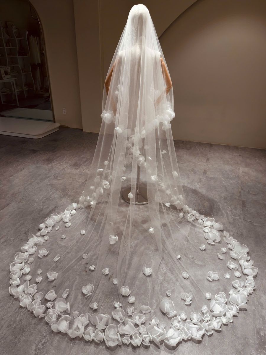  — VO-0008 · váy cưới tại Vivian Bridal, TP.HCM