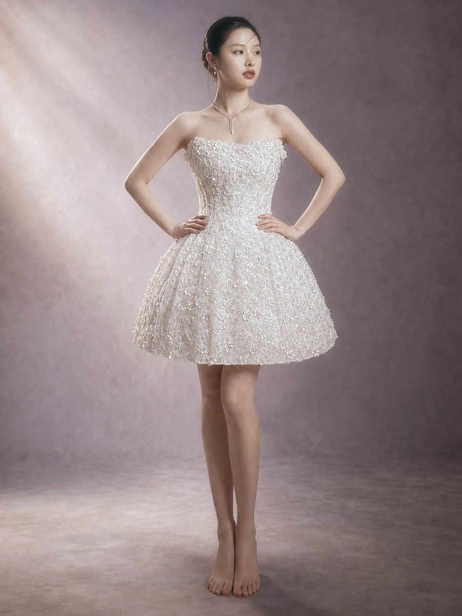 Suông satin xếp vân — VVAP-108 · váy cưới tại Vivian Bridal, TP.HCM