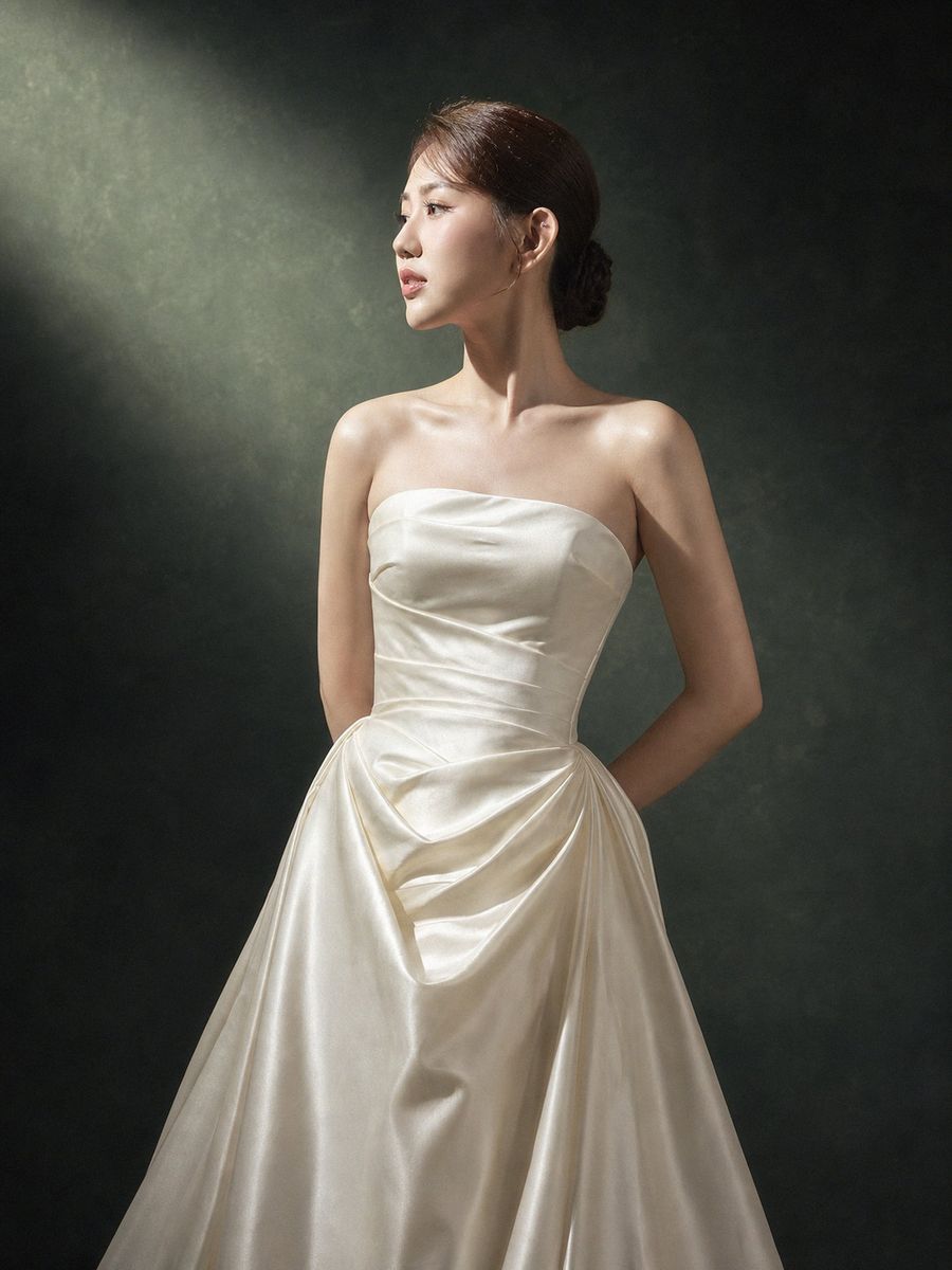VVAP-128 — Suông satin cúp ngực