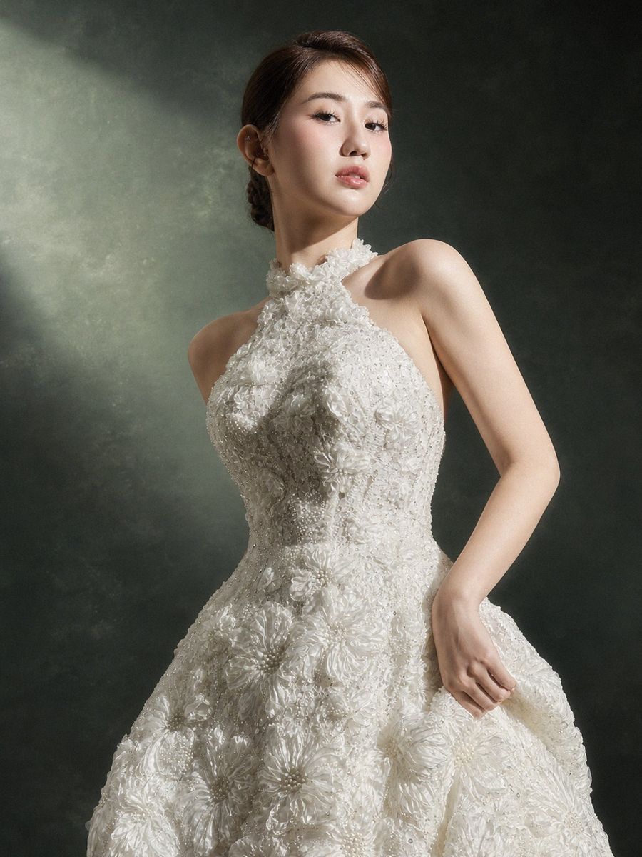 VVAP-139 — Váy ngắn xoè đính kết hoa 3D
