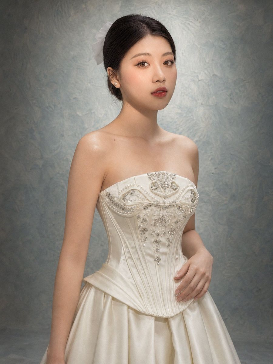 VVAP-140 — Xoè satin corset