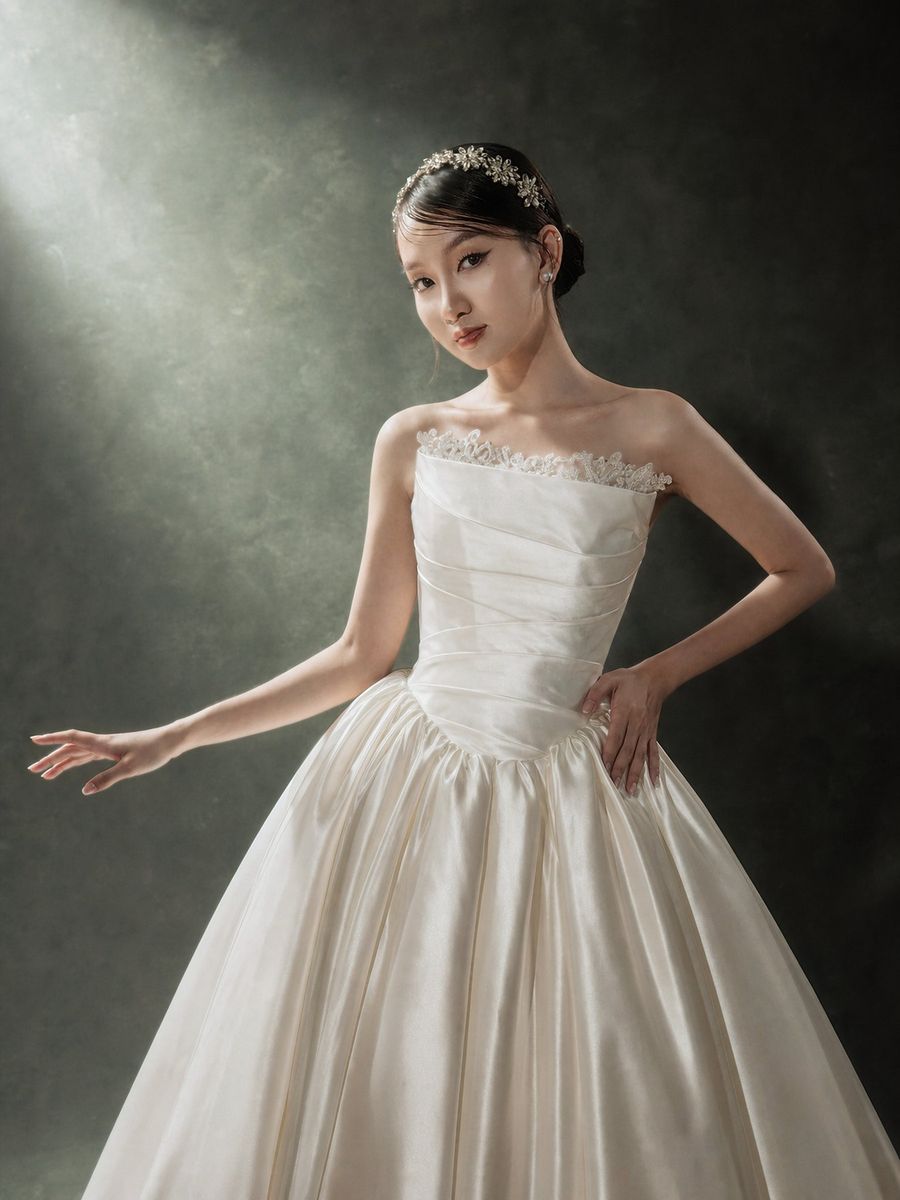 VVAP-155 — váy xoè satin cúp ngực