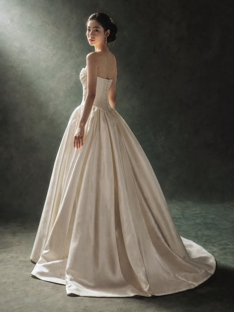 VVAP-160 — xoè satin cúp ngực đính kết