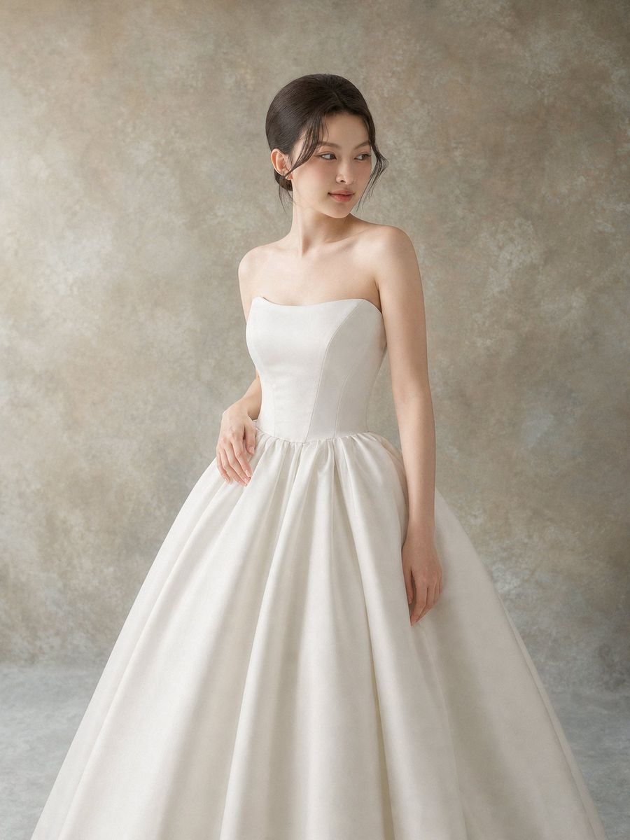 VVAP-38 — Xoè satin cổ tròn
