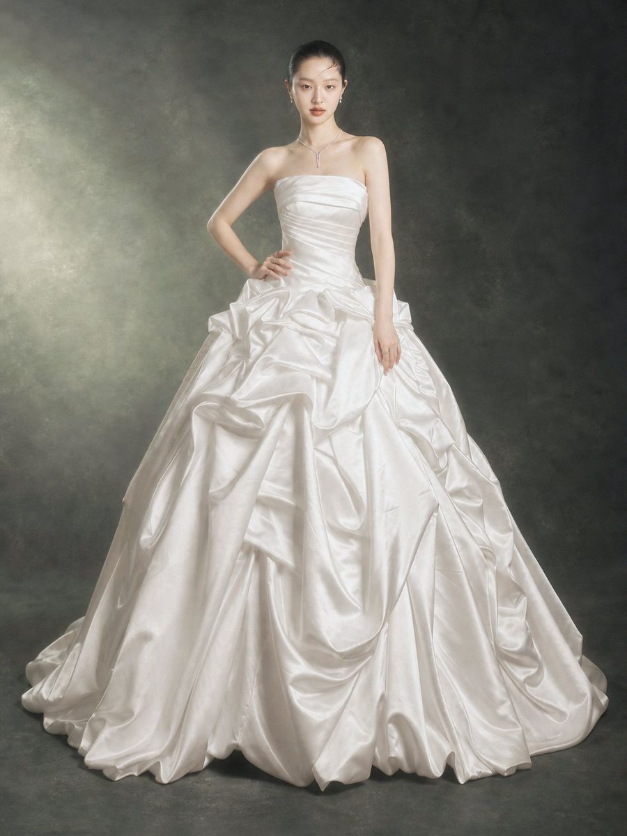 VVSIG-102 — xoè satin cúp ngực