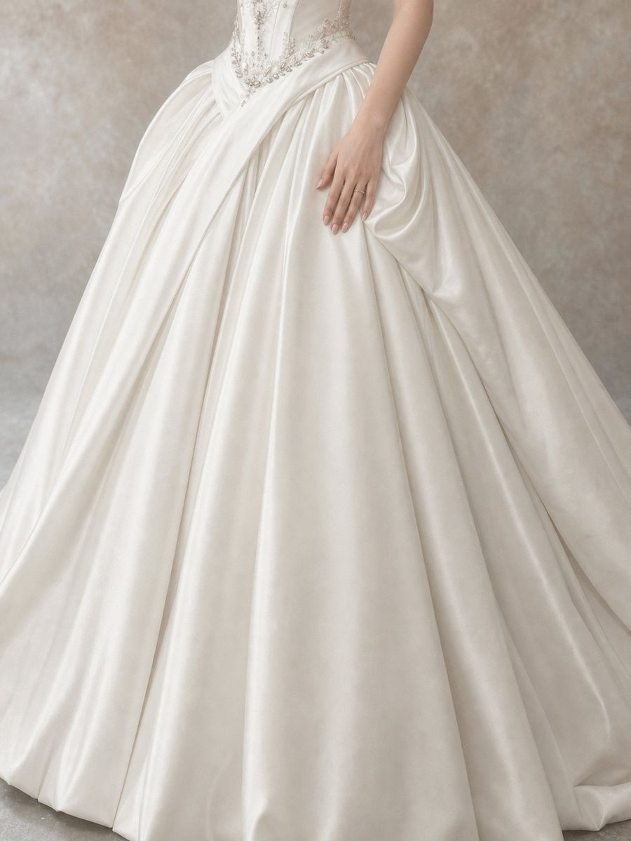 VVSIG-111 — Xoè satin đính kết