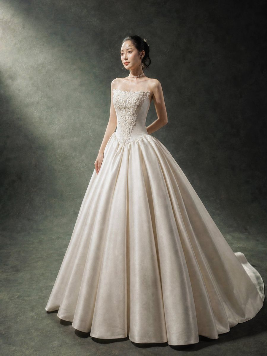VVSIG-124 — xoè satin cúp ngực đính kết