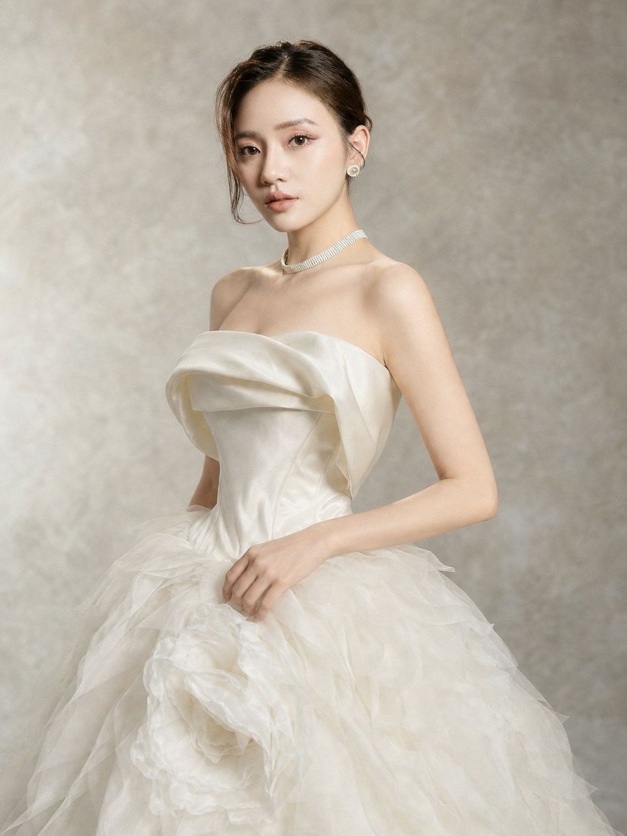 VVSIG-74 — Xoè lông vũ