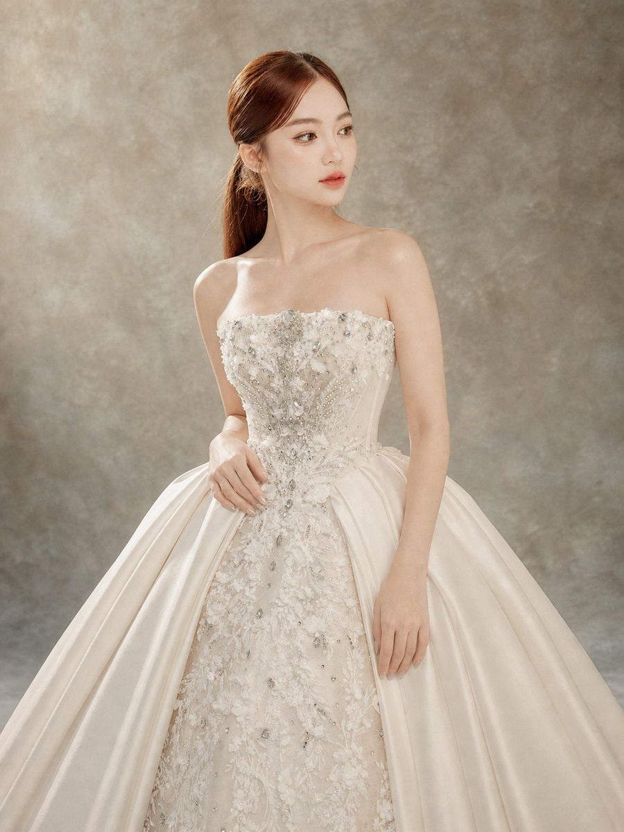 VVSIG-106 — Xoè satin phối kết
