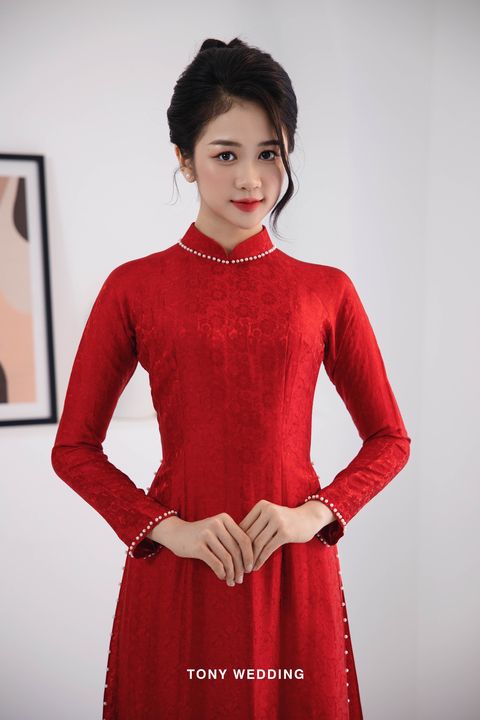 Áo dài cô dâu 31 tại Tony Wedding · Vivian Bridal, 106 Đường 3 Tháng 2 TP.HCM