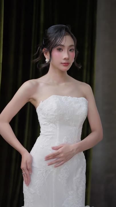 Váy cưới, khi chuyển động